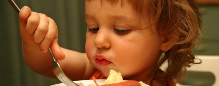 Restrição alimentar na infância, como tratar?